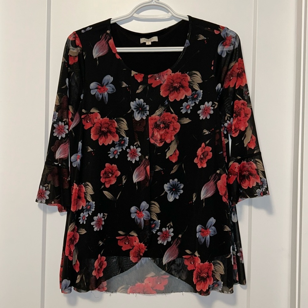 Laura‎ Floral Top